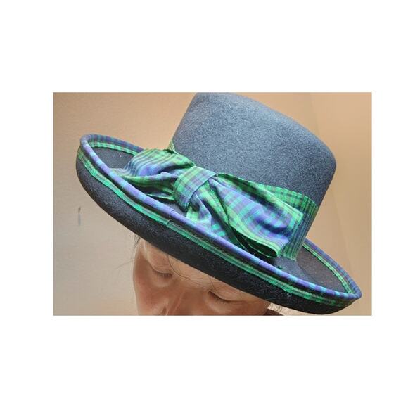 Vintage Betmar Wool Felt Hat USA Black Plaid Ribbon Boater Style 100% Wool - Picture 4 of 7